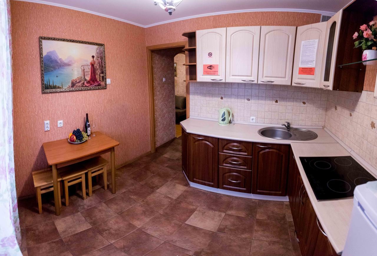 Apartment On Permyakova 76 Tyumen Luaran gambar